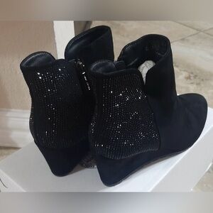 New Anne Klein Rhinestone Ankle Boots Size 8.5